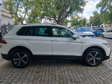 Volkswagen Tiguan - 8