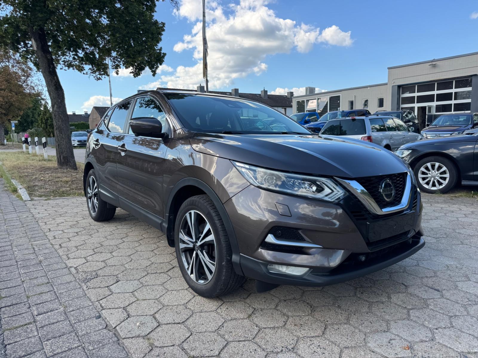 Nissan Qashqai 1.3 DCT 159PS *Full-LED*Super Zust
