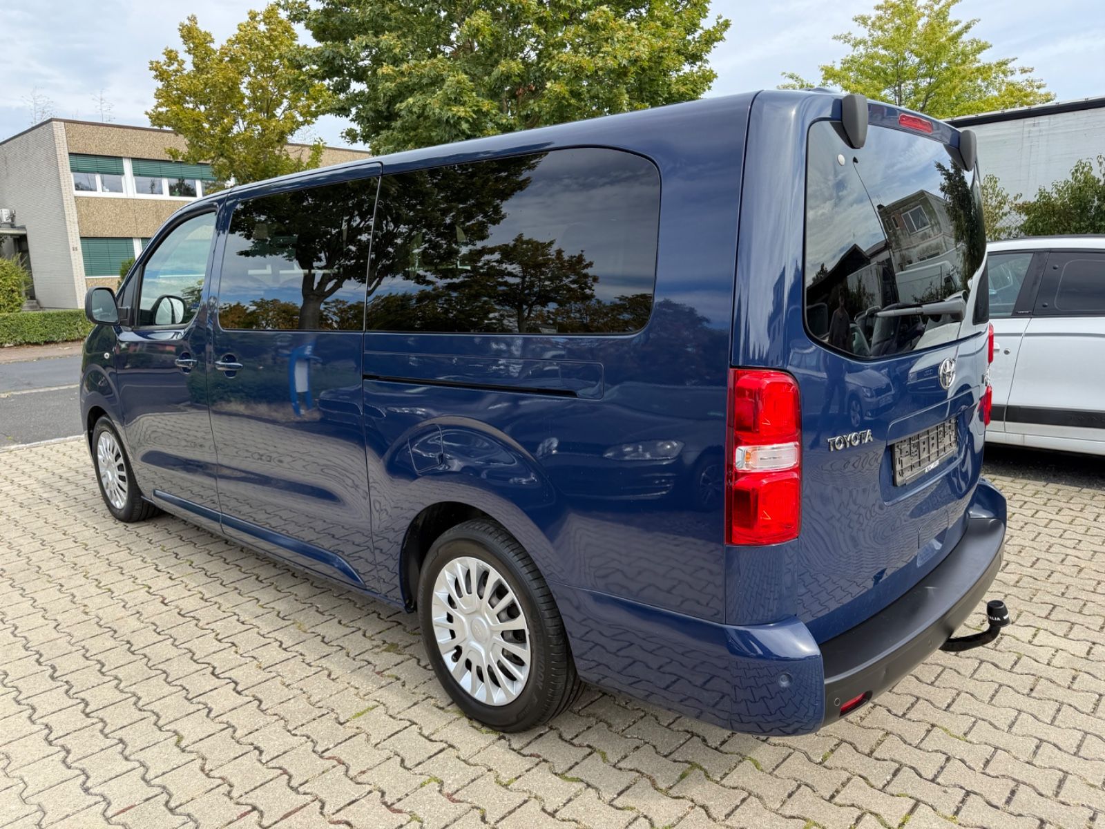 Toyota Proace Verso L2 Family Automatik 8-Sitzer 2.Hand foto 4
