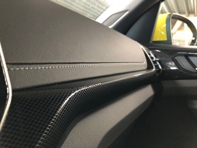 Fahrzeugabbildung Volkswagen T-Cross R-Line 1.0 TSI DSG Sportpaket Navi LED B