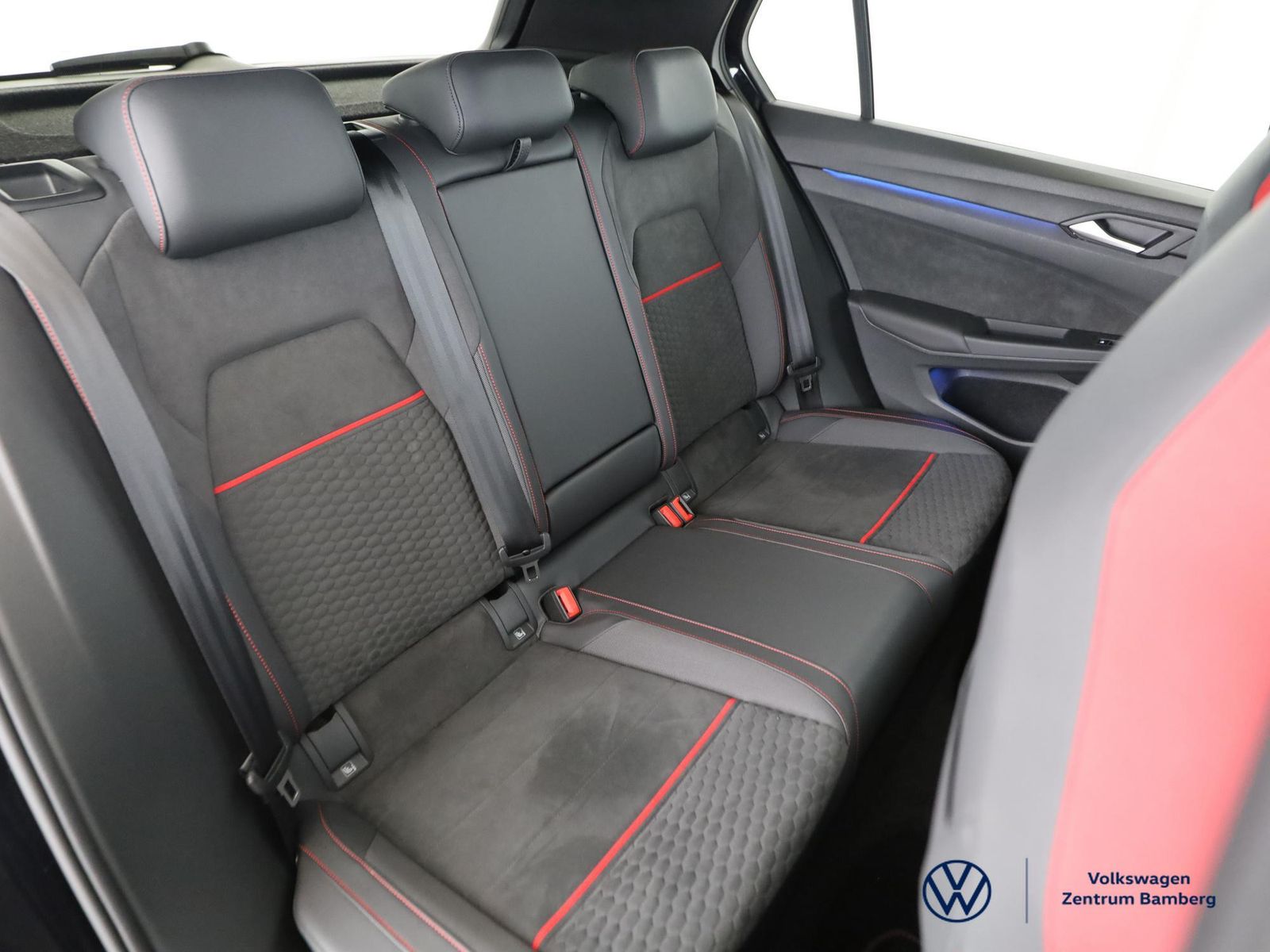 Volkswagen Golf VIII 2.0 TSI GTI Clubsport DSG+PANO+RFK+ACC foto 8