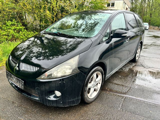 Mitsubishi Grandis 2.4 Intense 6 Sitzer Klima