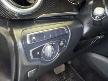 Mercedes V 220 - 10