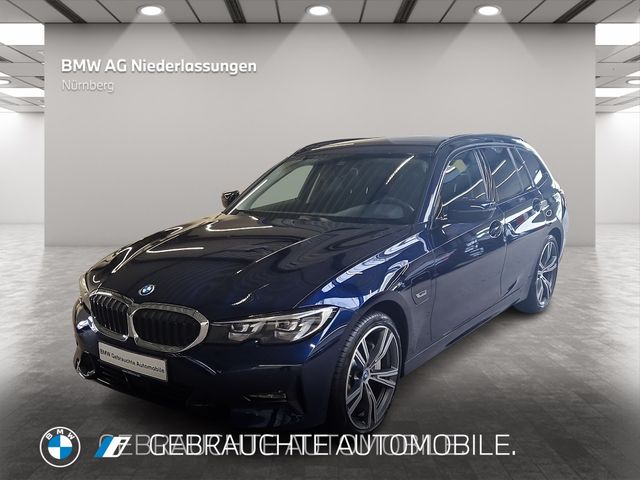 BMW 330e Touring