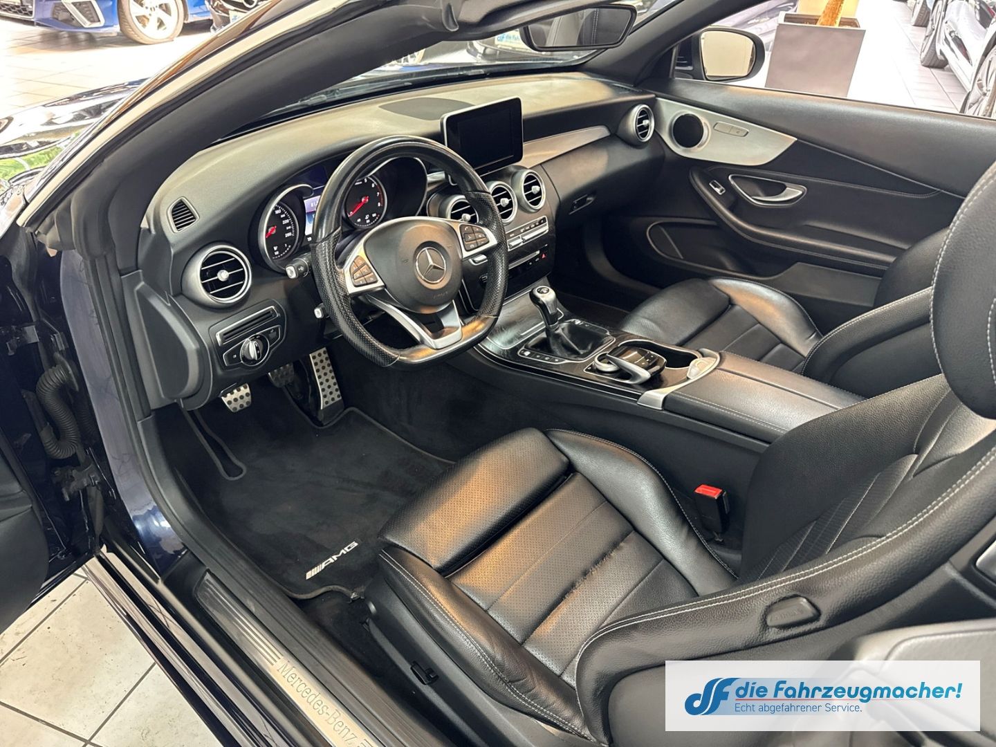 Fahrzeugabbildung Mercedes-Benz C 200 Cabrio AMG Sportpaket LED Mehrzonenklima F