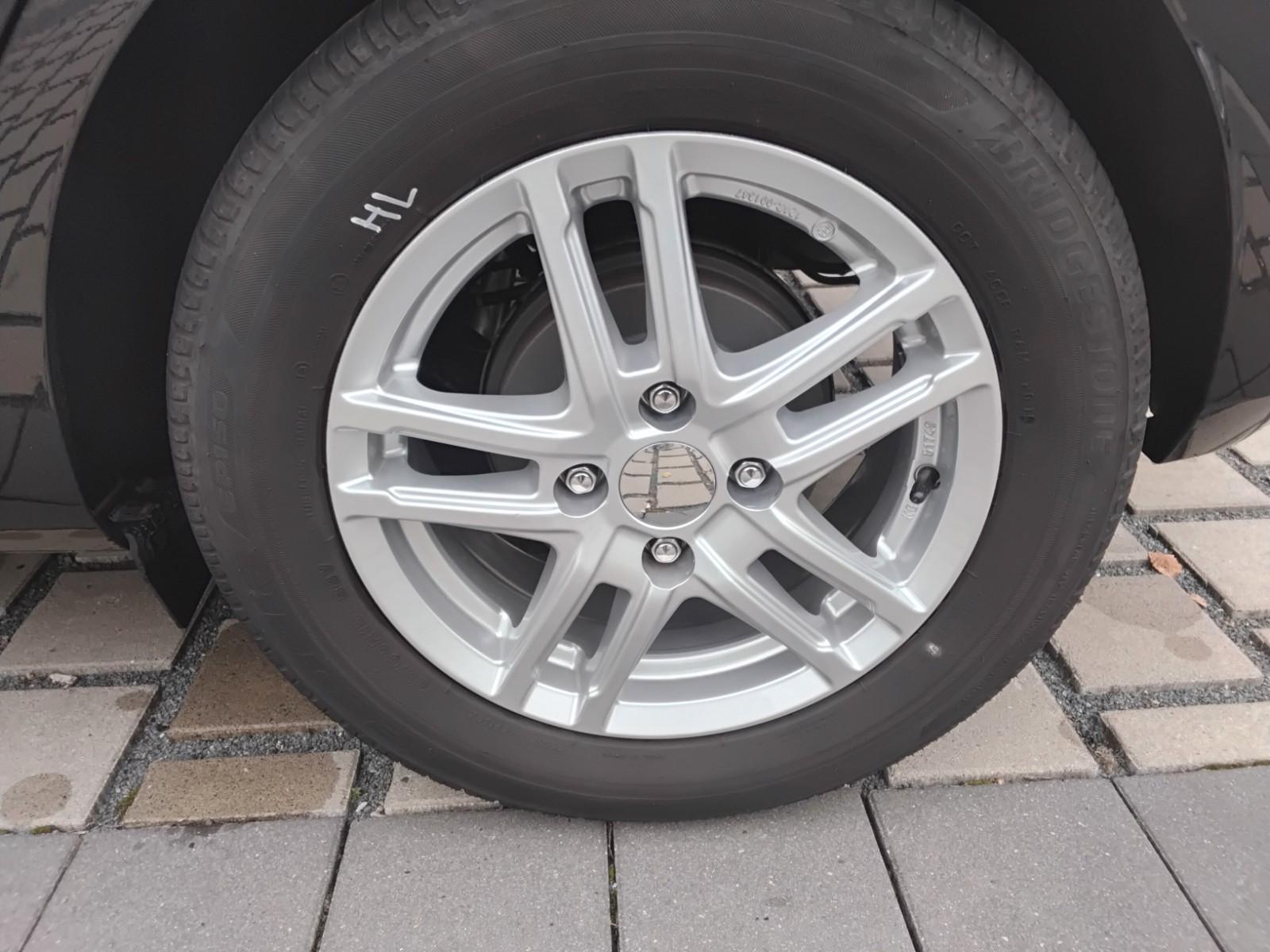 Ford Fiesta 1,1 63kW Cool & Connect Cool & Connect