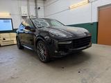 Porsche Cayenne Turbo, 2. Hand, 95tkm, 8x bereift - Porsche Gebrauchtwagen in Dortmund