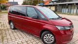 Volkswagen T7 1,5 TSI Life Matrix-LED, elek. Schie, Pano - rote Volkswagen T7 Multivan