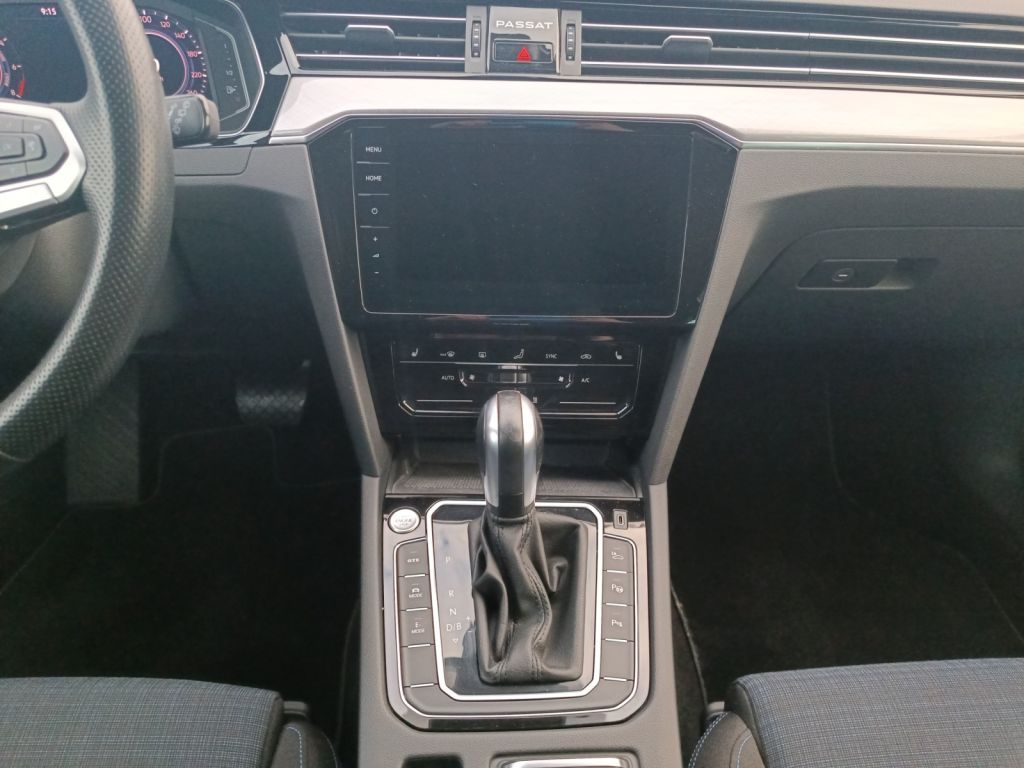 Fahrzeugabbildung Volkswagen Passat Variant 1.4 TSI Plug-In-Hybrid DSG GTE