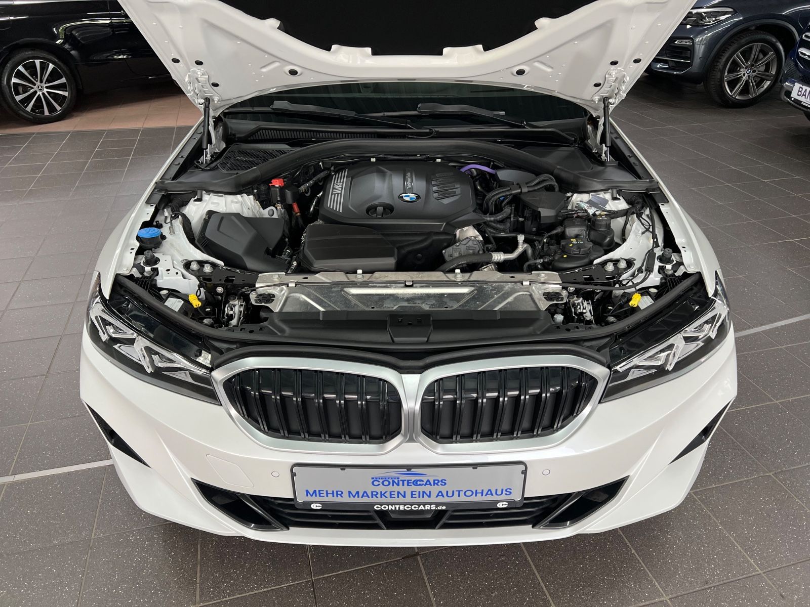 BMW 318d Touring HuD+DA+ACC+Panorama+Park+HaKa foto 5