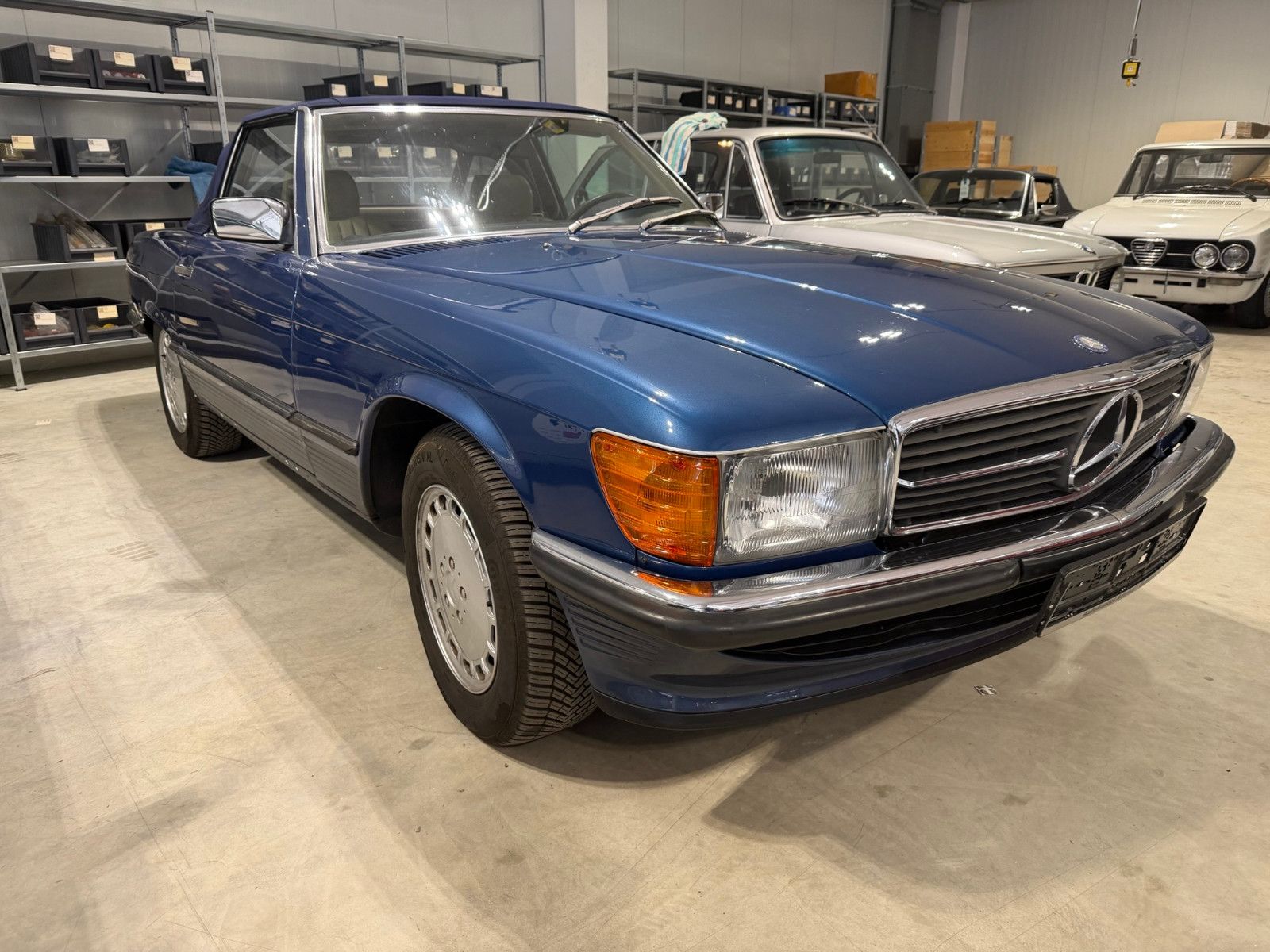 Fahrzeugabbildung Mercedes-Benz SL 300
