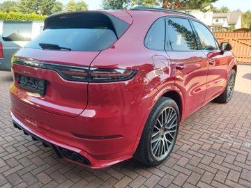 Porsche Cayenne - 6