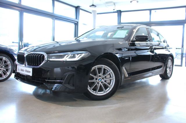 BMW 540d xDrive (G30) *Laser*HUD*StHz*Kamera*Massage