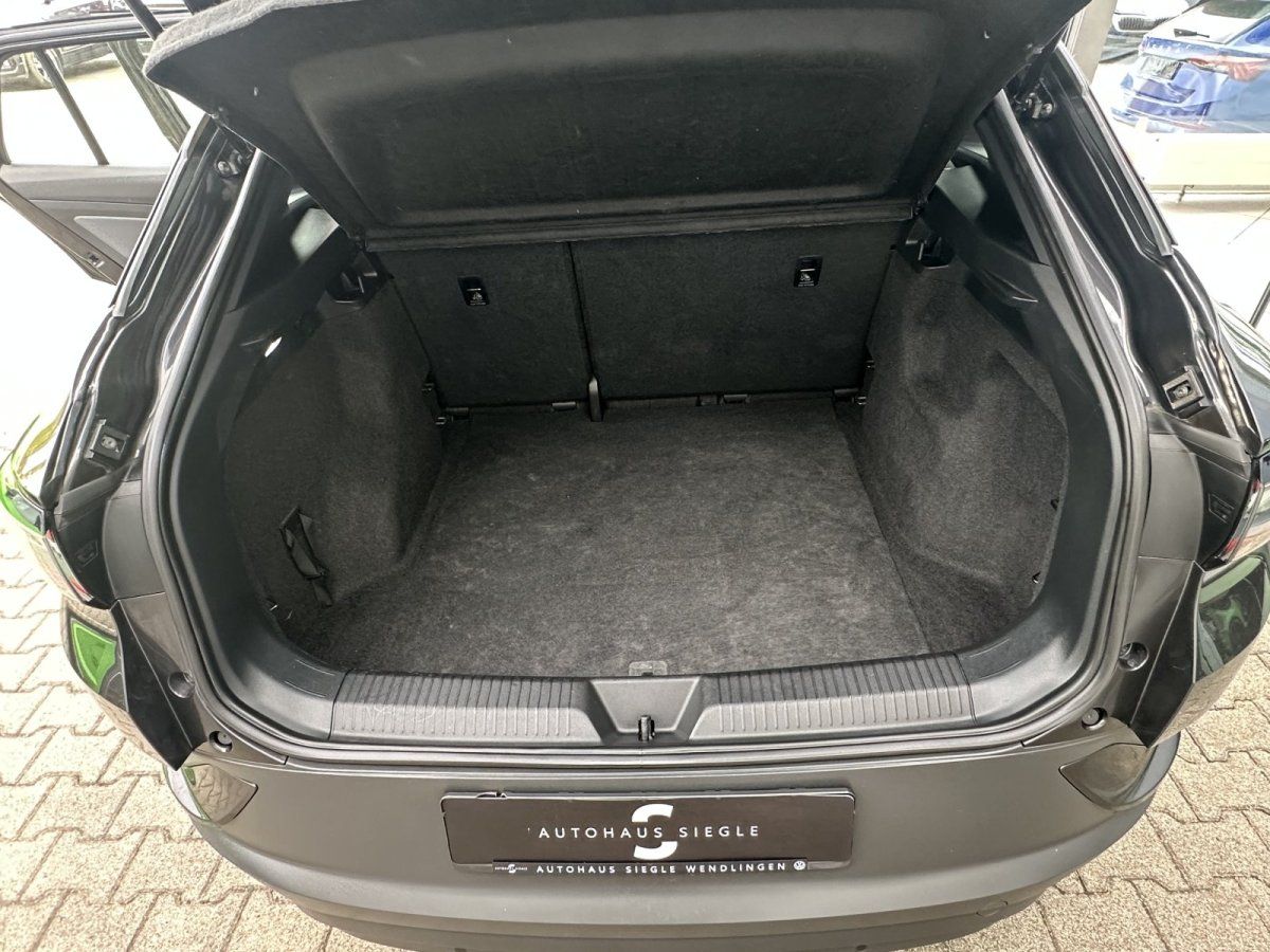 Volkswagen ID.4 Pure CCS Navi LED Parktronic Climatronic foto 13