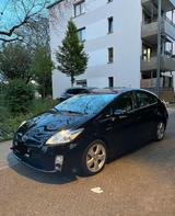 Toyota Prius III Executive 1.8 Hybrid Sparsam - Toyota Prius von privat