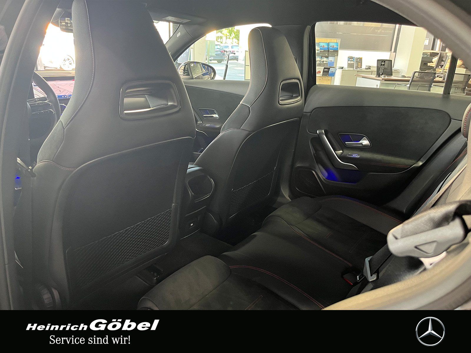 Fahrzeugabbildung Mercedes-Benz A 200 d AMG+360°+AMBIENTE+TOTWINKEL+LED+CARPLAY