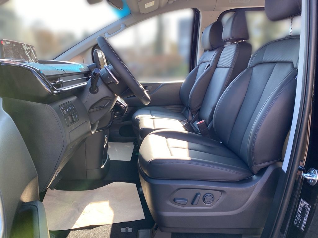 HYUNDAI Staria 1.6 T-GDI HEV Klima