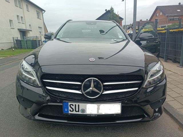 MERCEDES-BENZ Mercedes - Benz C 300 E T Vollhybrid Benzi...