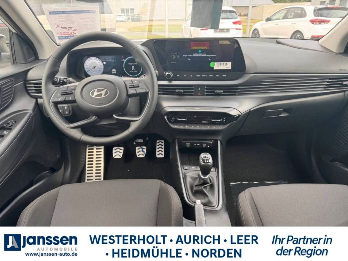 Fahrzeugabbildung Hyundai BAYON Prime Navi PDC Klimaautomatik Bose Smart K