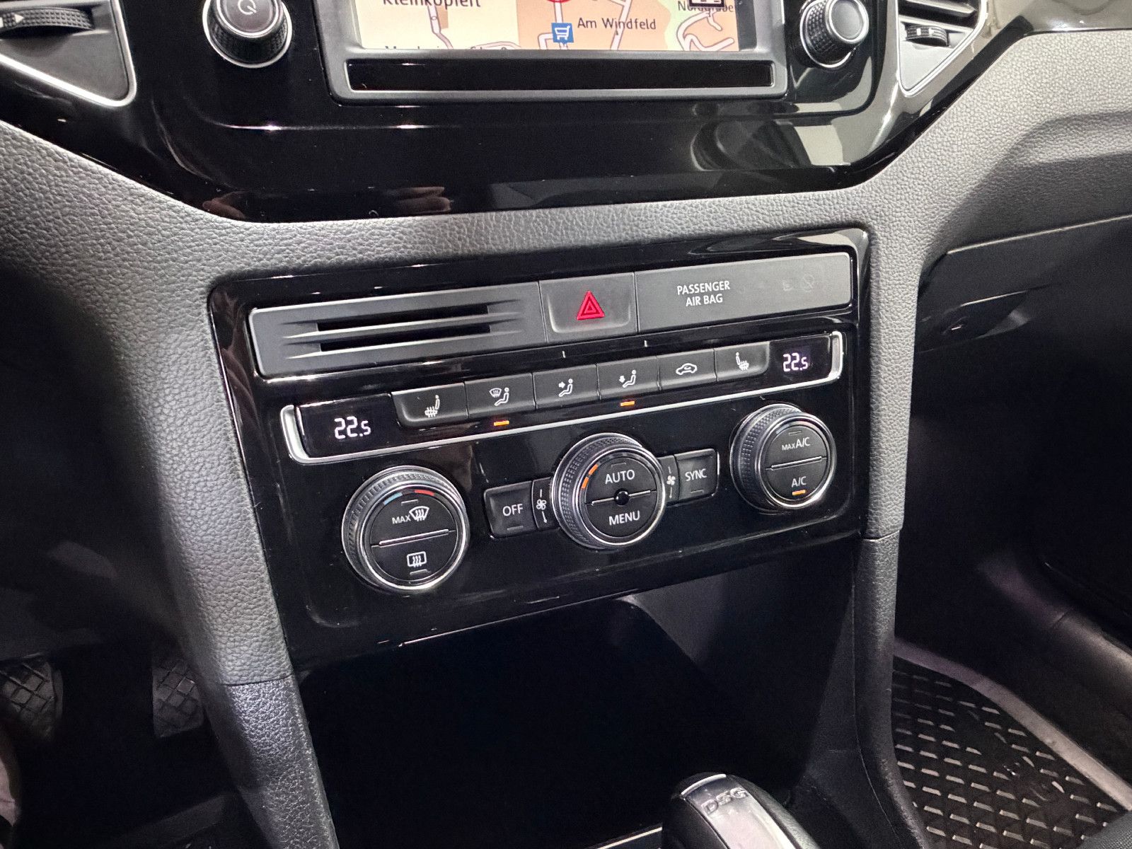 Fahrzeugabbildung Volkswagen Golf Sportsvan VII Highline |AUTOMATIK|PDC|DSG