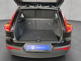 Volvo XC40 T2 Momentum-Core Navi-3D LED PDC 1. Hand - Volvo XC40 Gebrauchtwagen in Frankfurt