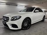 Mercedes-Benz E 250 Aut.|AMG-Line|Burmester|SportAGA|Pano|20"| - Mercedes-Benz E 300: Schiebedach