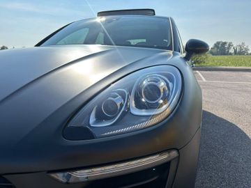 Porsche Macan - 4