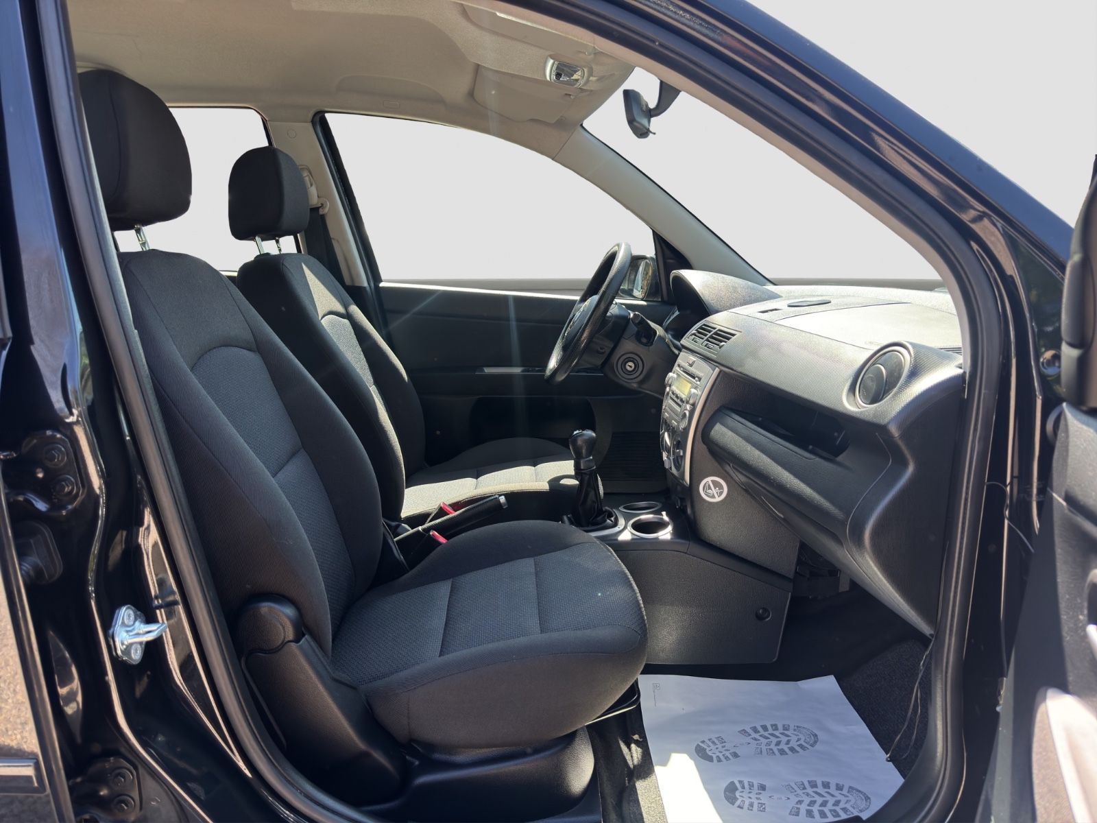 Fahrzeugabbildung Mazda 2 Lim. 1.4 Active/Klimaanlage/TÜV/HU Neu/