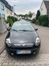 Fiat Punto Evo alles frisch TÜV, Öl - Fiat Punto Evo von privat