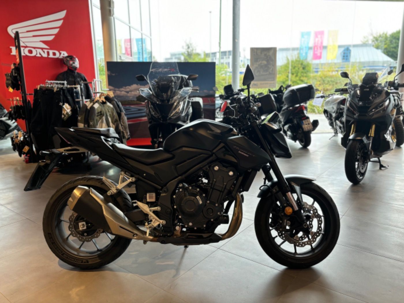 Fahrzeugabbildung Honda CB 500 Hornet 2025