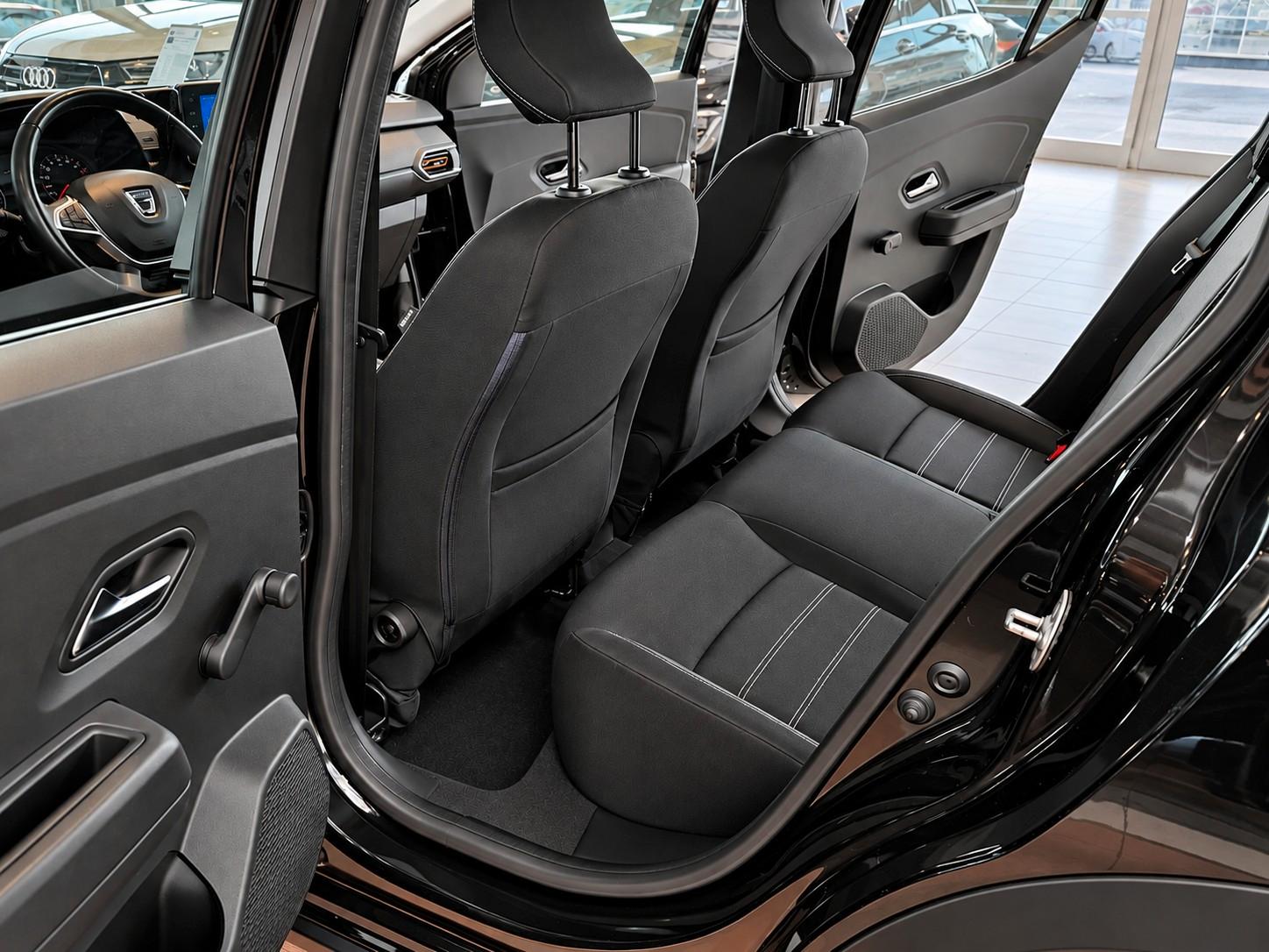 Dacia Sandero III Stepway 1. HAND LED AHK KAM CARPLAY