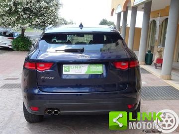 Jaguar F-Pace - 5
