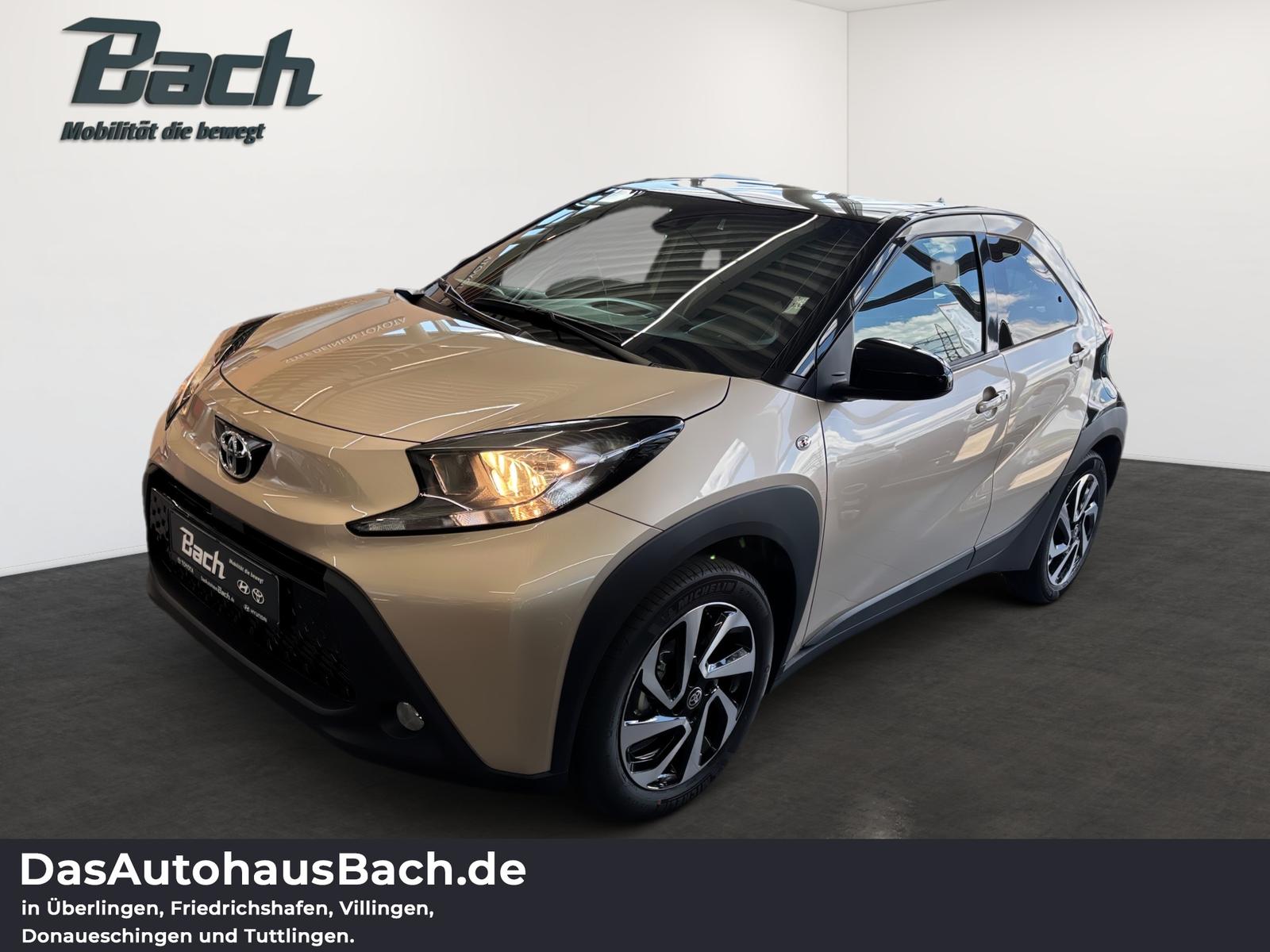 Toyota AYGO X 1.0 l Teamplayer 5 M/T ACC+SHZ+Kam.+LM