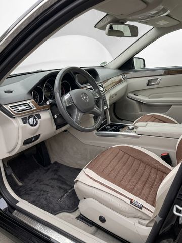 MERCEDES-BENZ E 220 BlueTEC T BlueEFF. Autom. Standard