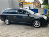 Toyota Avensis Combi 1.8-l-VVT-i - - Toyota Avensis Combi Gebrauchtwagen