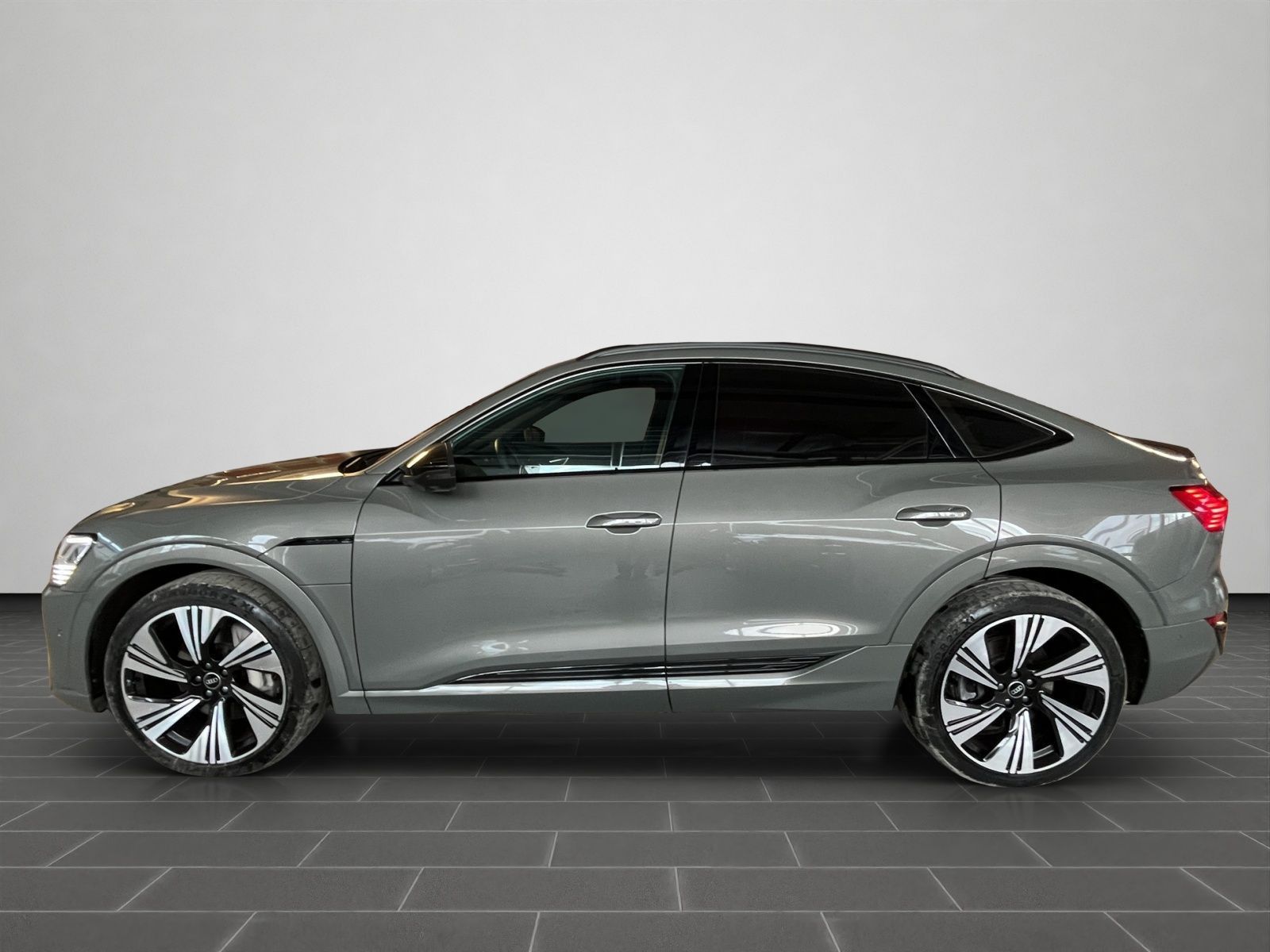 Audi Q8 e-tron - Bild 8