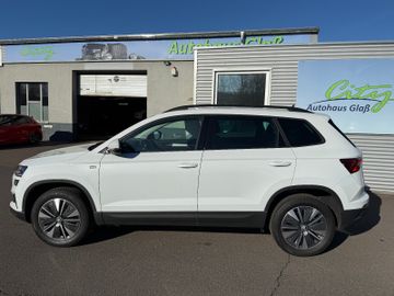 Skoda Karoq Selection+AHK+LED+NAVI+APP+SHZ+LKRHZG+