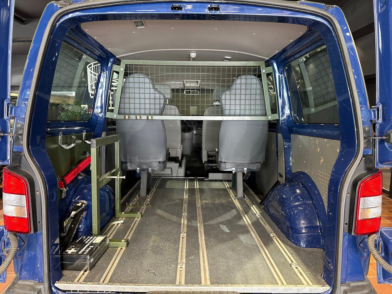 Volkswagen T5 WIDDER 4MOTION ROCKTON SEIKEL BUNDESWEHR OFFR