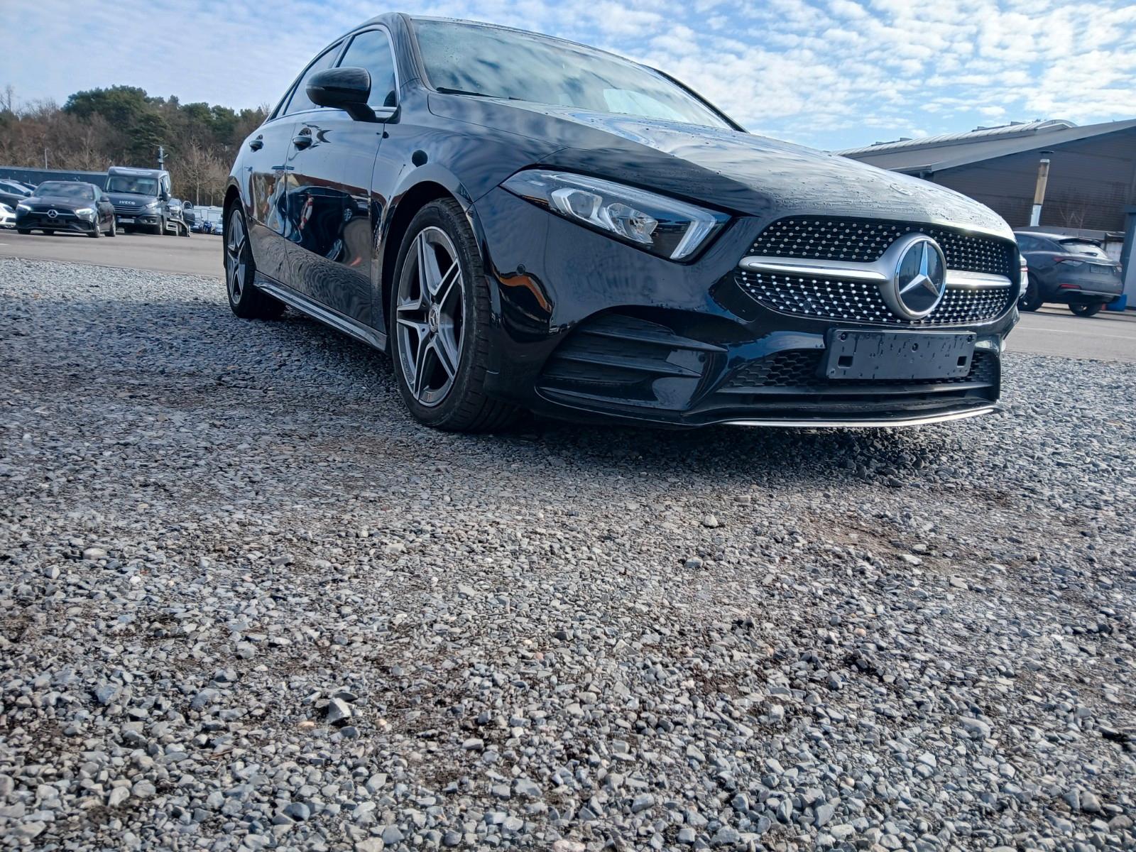 Mercedes-Benz A Klasse Limousine  AMG ACC Scheckheftgepflegt