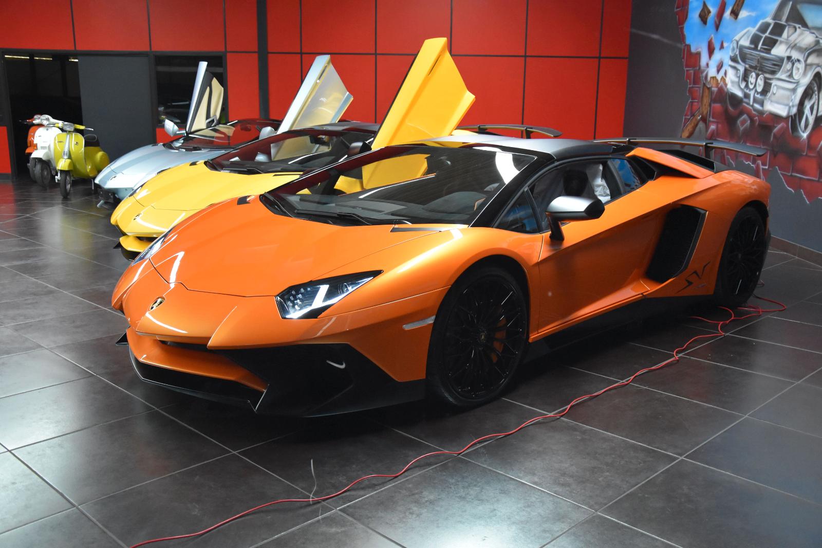 showroom-image-bottom