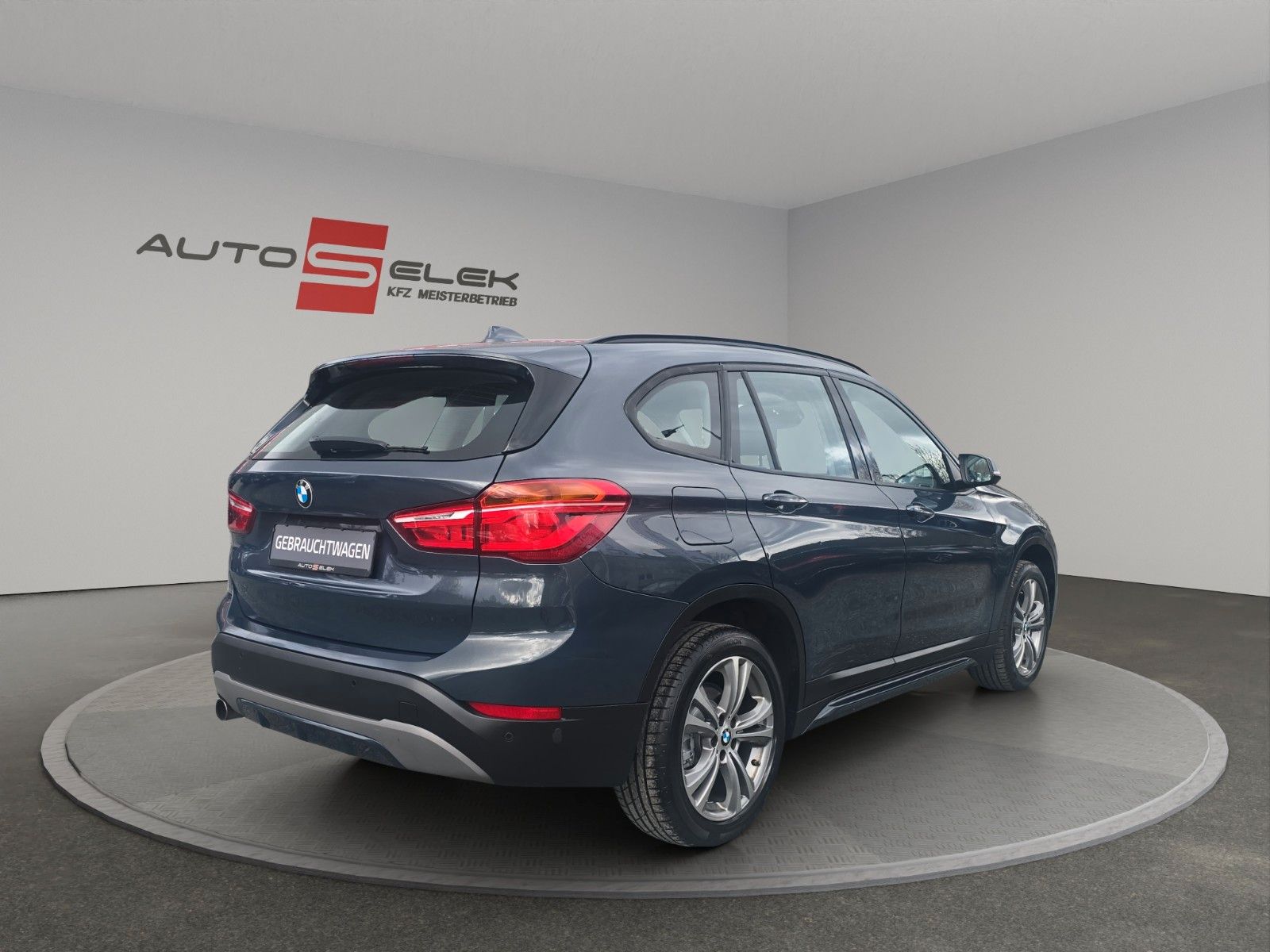 Fahrzeugabbildung BMW X1 xDrive 18 d Sport Line AUTOMATIK