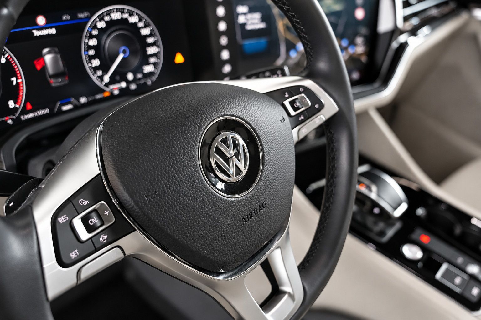 Fahrzeugabbildung Volkswagen Touareg Elegance 4Motion *InnovisionCockpit*LED