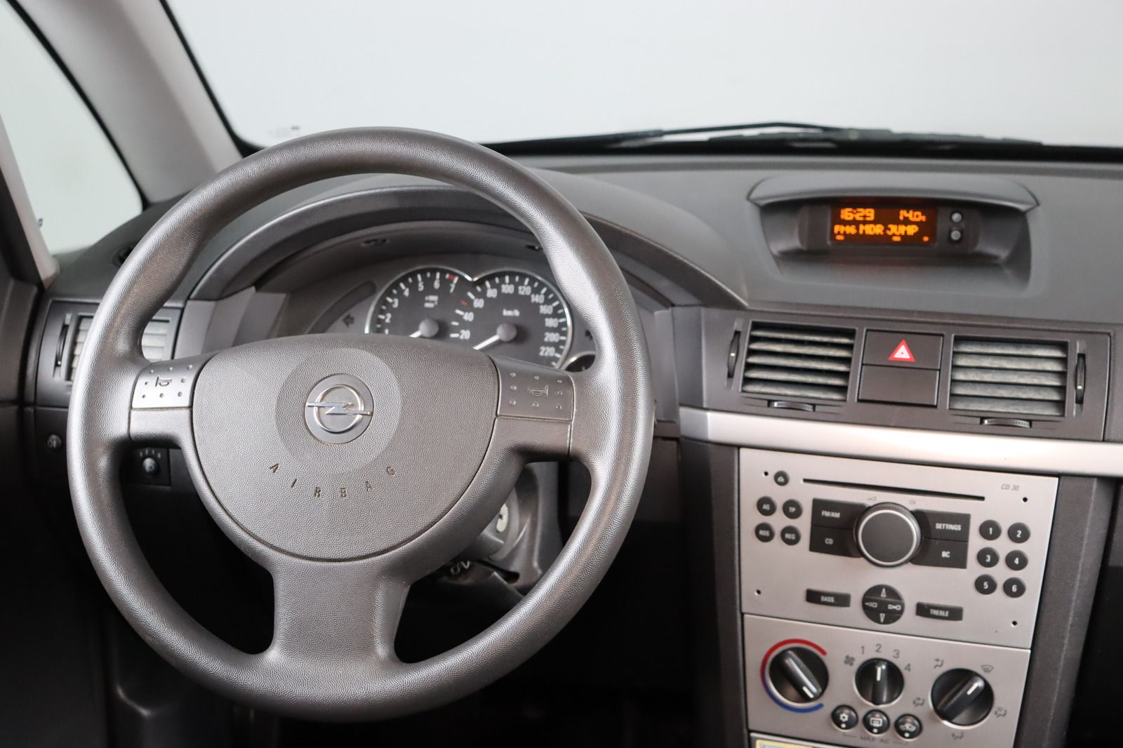 Fahrzeugabbildung Opel Meriva 1.4 TWINPORT * Klima *