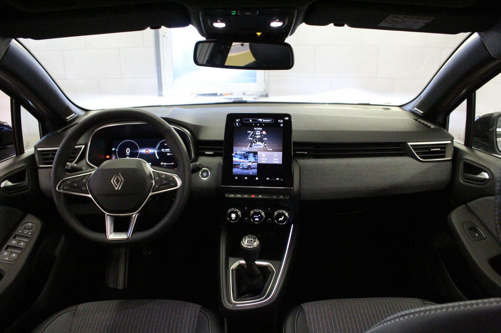 Fahrzeugabbildung Renault Clio TCe 90 Techno *Look-Paket*Winter-Paket*Bose