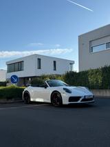 Porsche 992 GTS Cabrio VOLLAUSSTATTUNG / Garantie bis 27