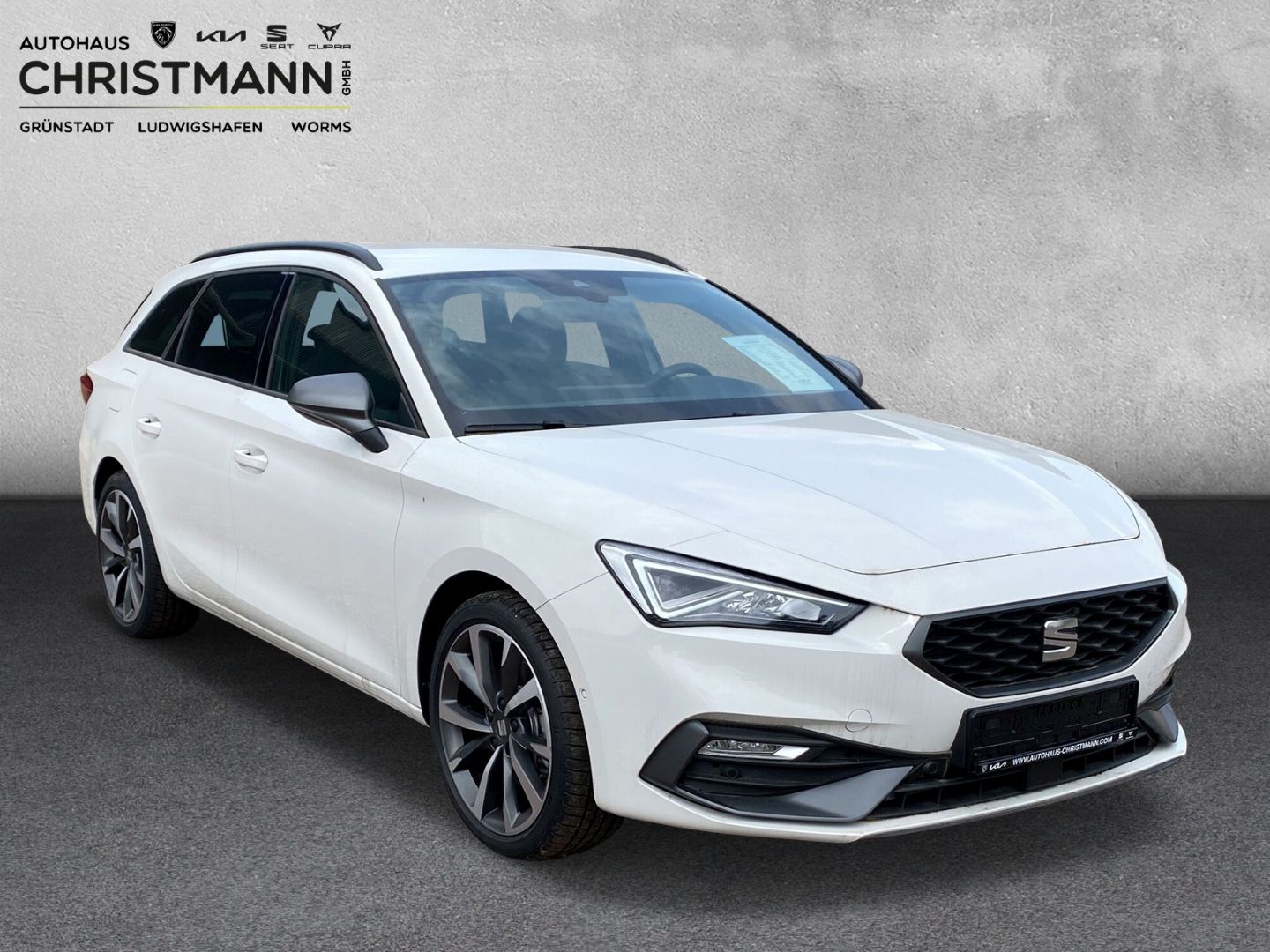 Fahrzeugabbildung SEAT Leon Sportstourer FR 2.0 TDI EU6d *Navi *digital
