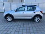 Dacia Sandero TCe 90 S/S Stepway 1.HAND - gebrauchte Dacia Sandero aus dem Jahr 2016