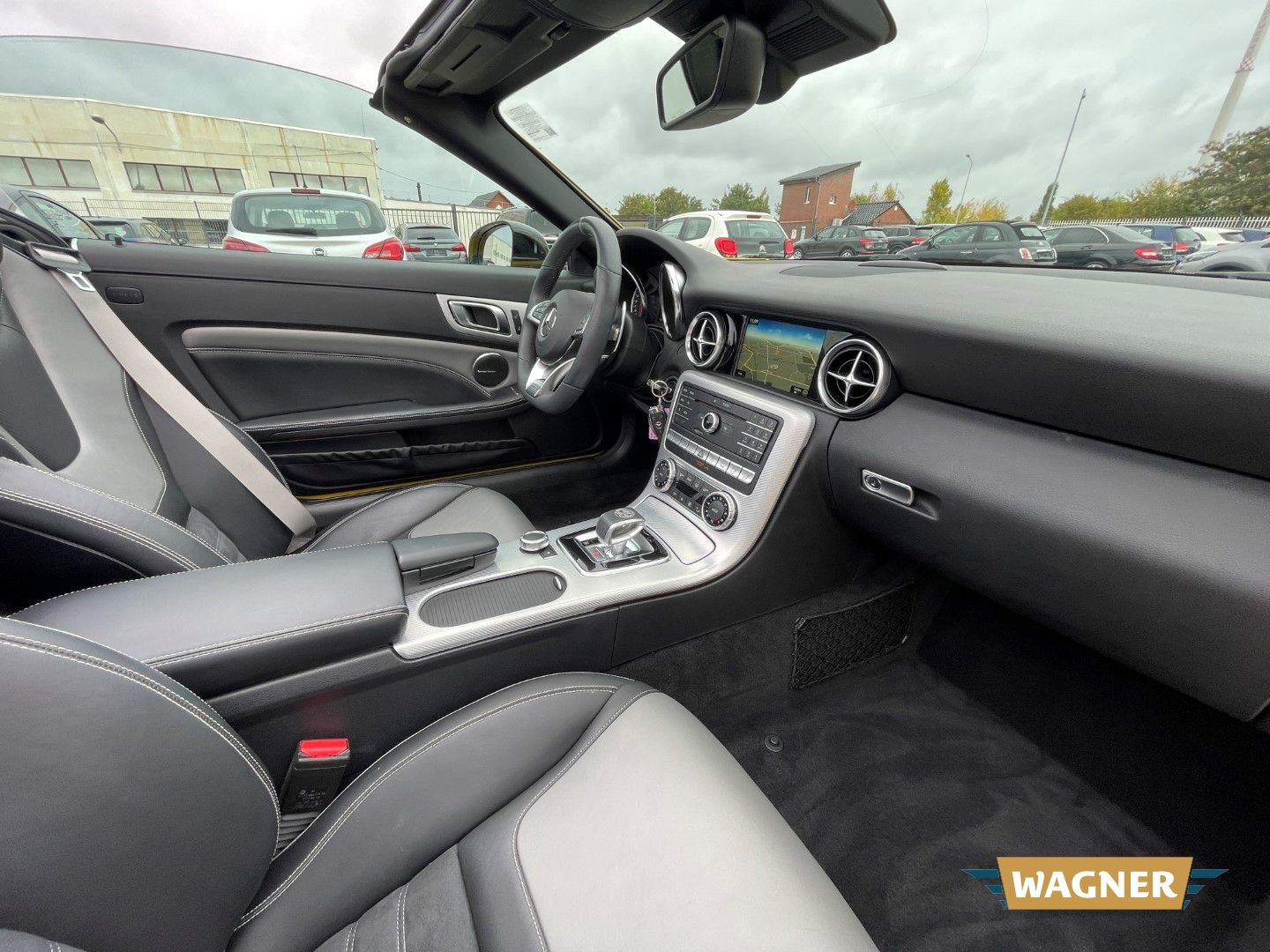 Fahrzeugabbildung Mercedes-Benz SLC 43 AMG FinalEdition  Harman Kardon Sportsitz