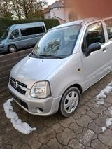 Opel Agila 2005, 8-fach bereift - gebrauchte Opel Agila aus dem Jahr 2005