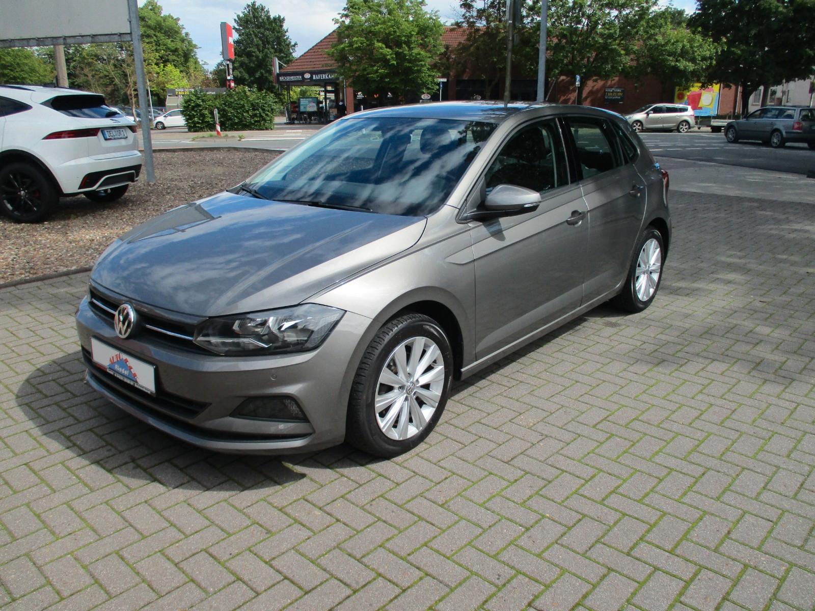 Volkswagen Polo VI Navi/Tempomat/SH/PDC/8xAlu